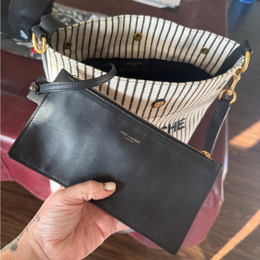 Saint Laurent Bucket Bag - Picture 8 of 11